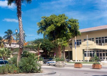 Aruba Halts Plans to Implement 12.5% VAT Amid Political Deadlock and Economic Concerns