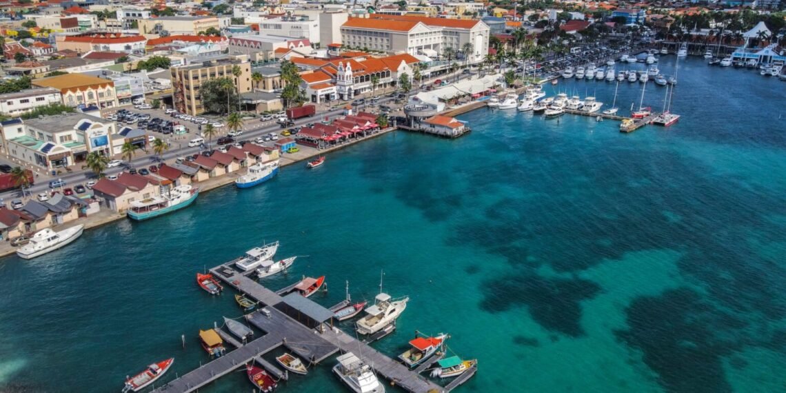 Andy Clar Shares Her Aruba Story on “Me Prometo Ser Feliz” Podcast