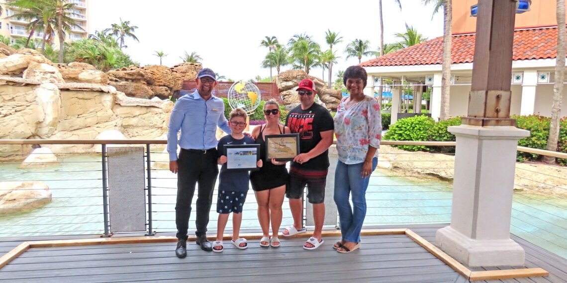 Aruba Tourism Authority Celebrates Jon & Cheri Grinberg as Goodwill Ambassadors at Marriott’s Aruba Surf Club
