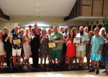 Aruba Tourism Authority Celebrates Longtime Visitors at Barceló Aruba All Inclusive