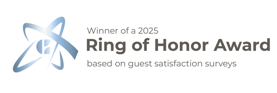 Radisson Blu Aruba Honored with Prestigious 2025 Ring of Honor Award from Choice Hotels