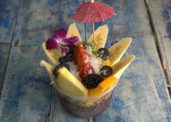 Aruba Island Café Brings Tropical Flavors to Pittsburgh with Acai Bowls