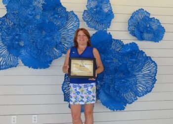 Aruba Tourism Authority Honors Loyal Visitor Ms. Linda Alberque at Divi Aruba Phoenix Beach Resort