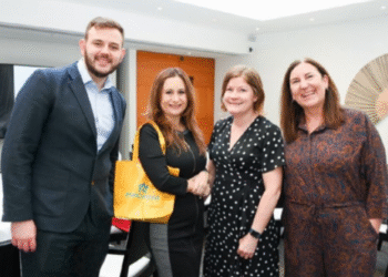 🇦🇼 Aruba Showcases Premium Travel Experiences at TTG Luxpo London