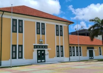 74-Year-Old Hendrik Jozef Webb Sentenced to 4 Years in Prison for Sexual Abuse of Two Minors