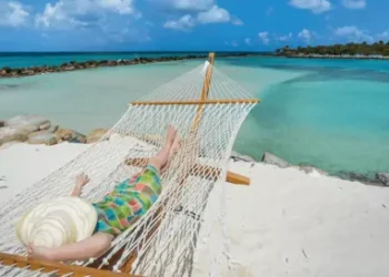 Pack Your Bags and Lose the Baggage in Aruba