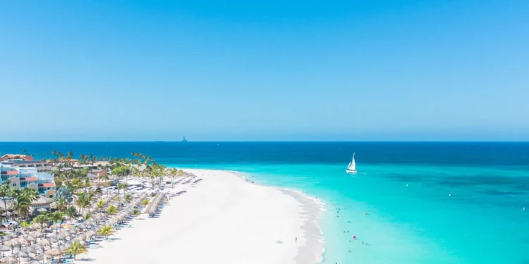 A Guide to Exploring Aruba’s Best Beaches