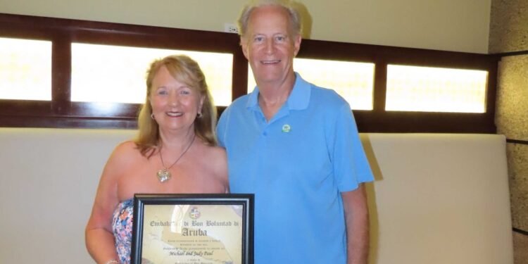 Aruba Tourism Authority Honors Loyal Visitors Mr. Micheal and Mrs. Judy Paul at Marriott’s Aruba Surf Club