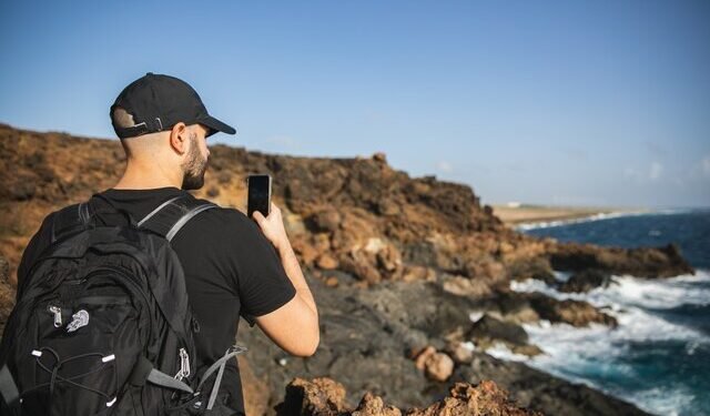 Experiencing Aruba is Easier Than Ever with the myAruba App! Experiencing Aruba is Easier Than Ever with the myAruba App!