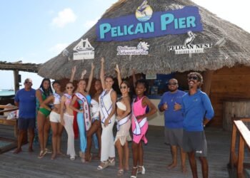 Miss Teen Aruba International 2025 Finalists Enjoy Sunset Catamaran Cruise