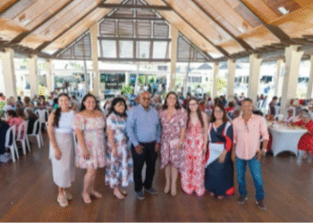 Manchebo Beach Resort & Spa Honors Aruba’s Senior Mothers with Heartwarming Mother’s Day Celebration