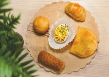 Discover Local Food in Aruba: Traditional Snacks You Must Try