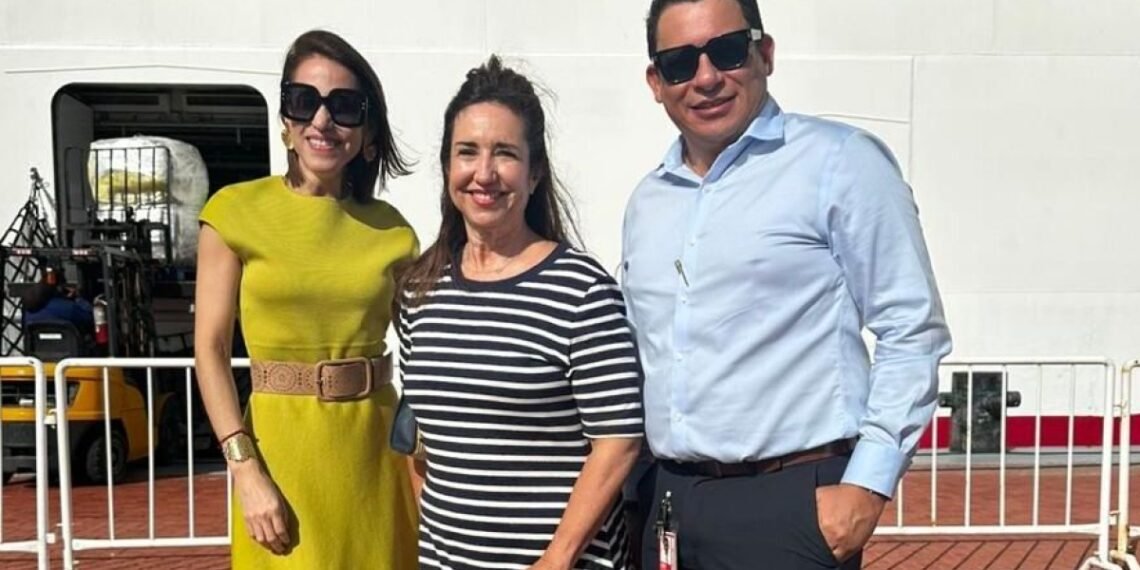 Christine Duffy, President of Carnival Cruise Line, Makes Official Visit to Aruba