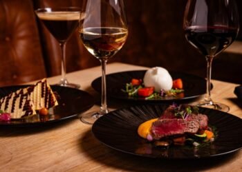 Treat Yourself to Que Pasa’s Special 3-Course Menu This April