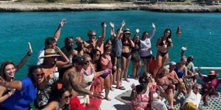 Aruba Hosts Vacation Express Presidents Retreat Blending Business and Leisure