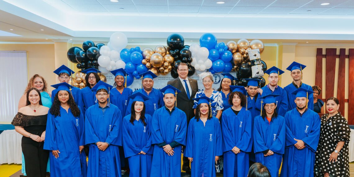 Aruba’s Best Students Celebrated by Women’s Club in 2025 Awards Event
