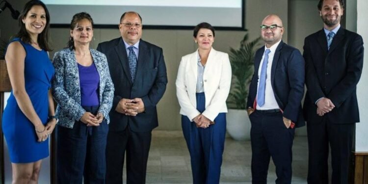 Local Spotlight: Juliet Carvalhal – The Woman Behind Aruba’s Plastic Bag Ban & Impact Blue