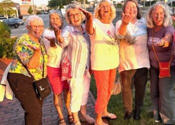 Aruba to Me: Linda Hake’s Paradise with Friends