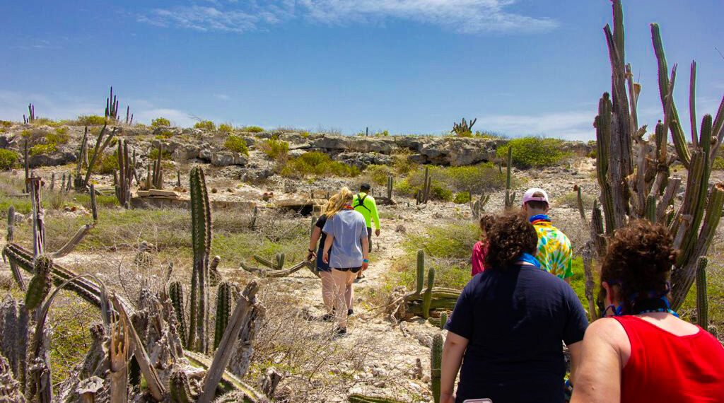 Off-Road Adventure in Aruba: Discover Secret Spots with Fofoti Tours Off-Road Adventure in Aruba: Discover Secret Spots with Fofoti Tours
