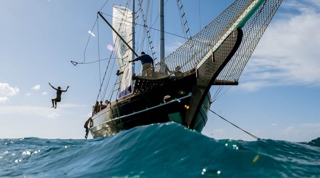Set Sail on Lady Black: Aruba’s Ultimate Luxury Sailing Experience