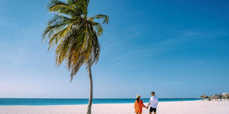 The Safest Caribbean Island in 2025: Aruba’s Crystal Waters, White Sand Beaches, and Hurricane-Free Zone