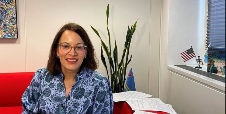 Zulema Erasmus, Aruba’s Minister Plenipotentiary in the U.S., will host a virtual session on internship opportunities for Aruban students.