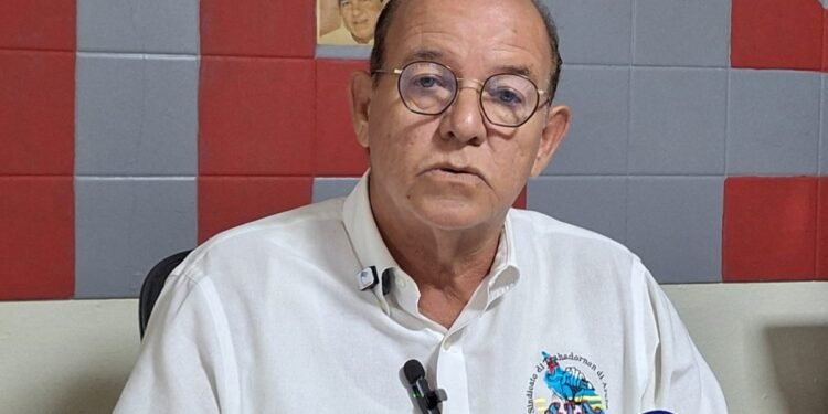 STA President Issues Ultimatum to Triple-A Management Over Labor Disputes at Reina Beatrix Airport STA President Issues Ultimatum to Triple-A Management Over Labor Disputes at Reina Beatrix Airport