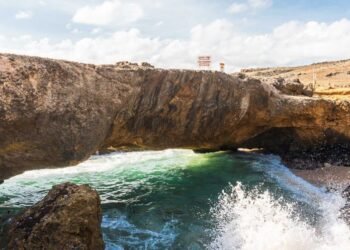 Explore Aruba: Hidden Gems Beyond the Beaches