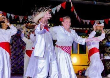 Aruba Crowns Gran Dama Folklore 2025