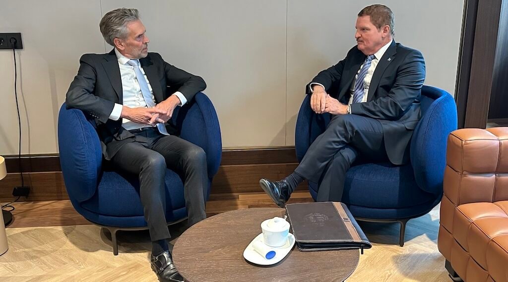 Aruba’s Prime Minister Meets with Dutch Prime Minister Dick Schoof