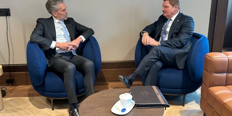 Aruba’s Prime Minister Meets with Dutch Prime Minister Dick Schoof