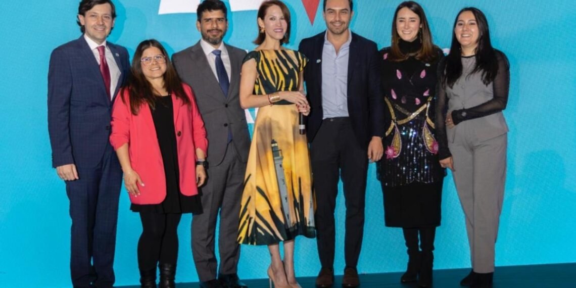 Minister Wendrick Cicilia Celebrates 10 Years of ATA Latin America