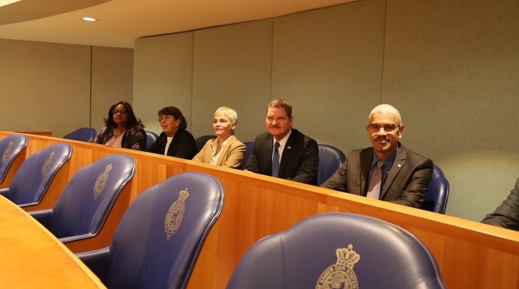 Prime Minister Mike Eman Visits the Dutch Tweede Kamer