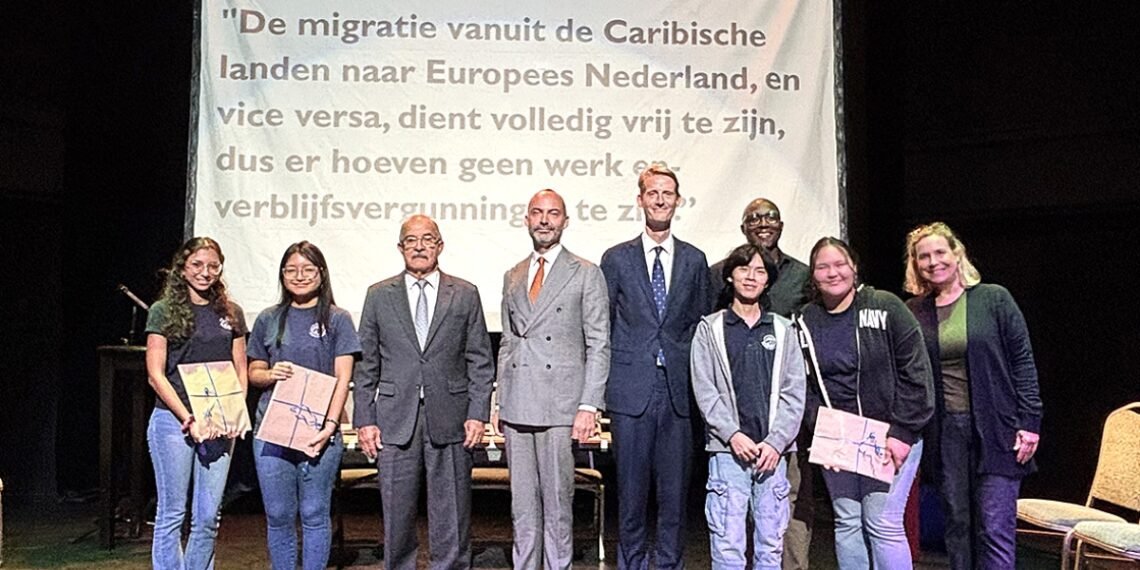 VNO hosts Prinsjesdag program for more than 180 students from Colegio Arubano and Colegio Nigel Matthew