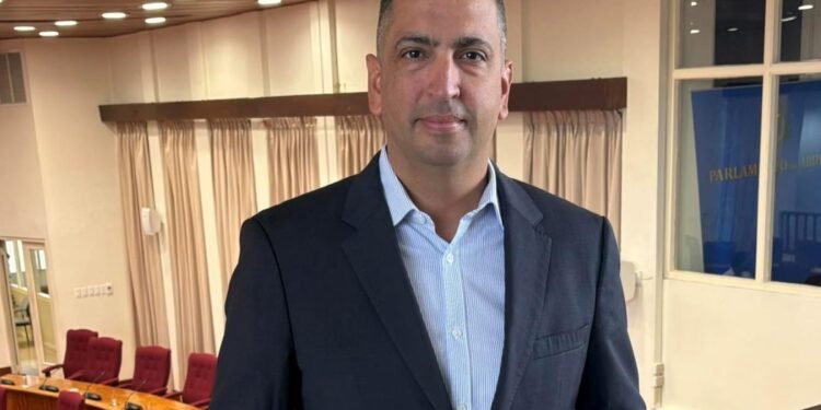 If Aruba Accepts Rijkswet HOFA, It Will Never Break Free, Says MP Dangui Oduber