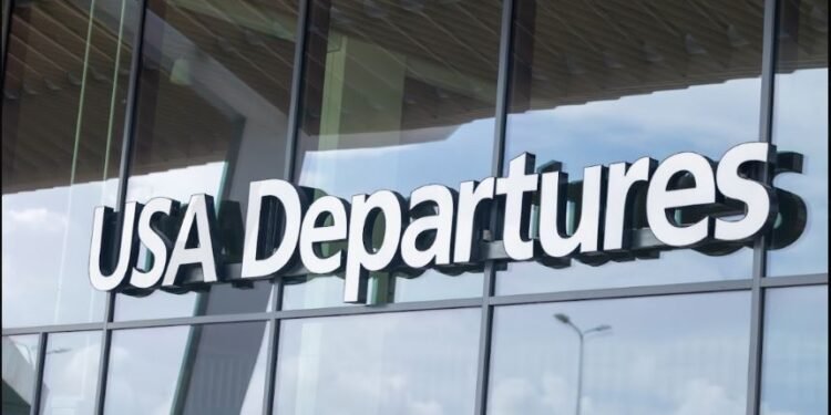 Travelers to the U.S. Can Now Use Self Bag Drop at Aruba Airport