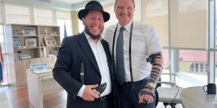 Aruba’s Jewish Prime Minister Prepares to Meet the King