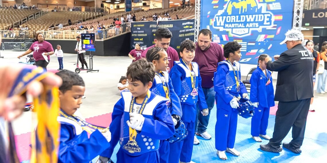 Taekwondo Team Aruba Defeats Team USA at Worldwide Martial Arts in Orlando