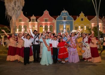 Art and Talent Shine at Ban Bek Caya in Oranjestad