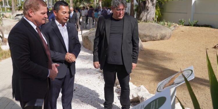 Prime Minister Mike Eman Inaugurates the Shoco Garden at Marriott Aruba