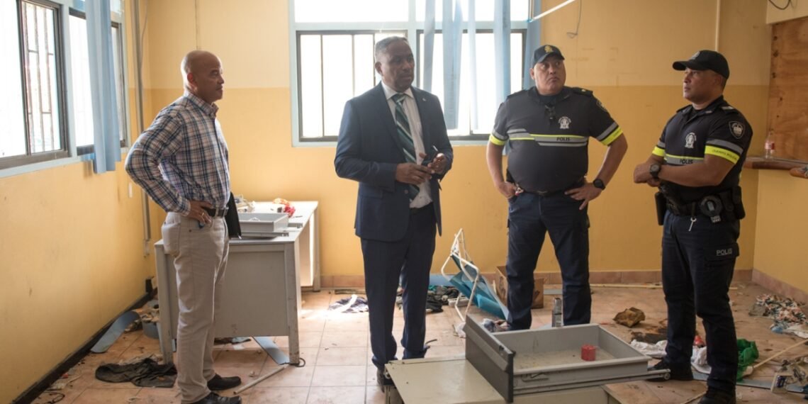 Minister Dowers Orders Former Police Building on Wilhelminastraat to Be Sealed