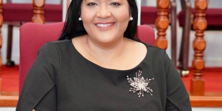 MP Xiomara Maduro: AVP–Futuro Government Ignoring Judge’s Ruling, Suspends 15 Utilities Aruba Commissioners