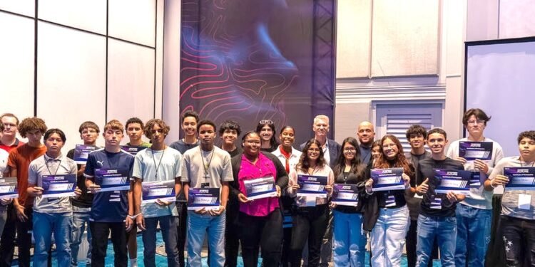 Aruba Bank Innovation Conference ‘Inspiring the Future’ Draws Nearly 400 Participants