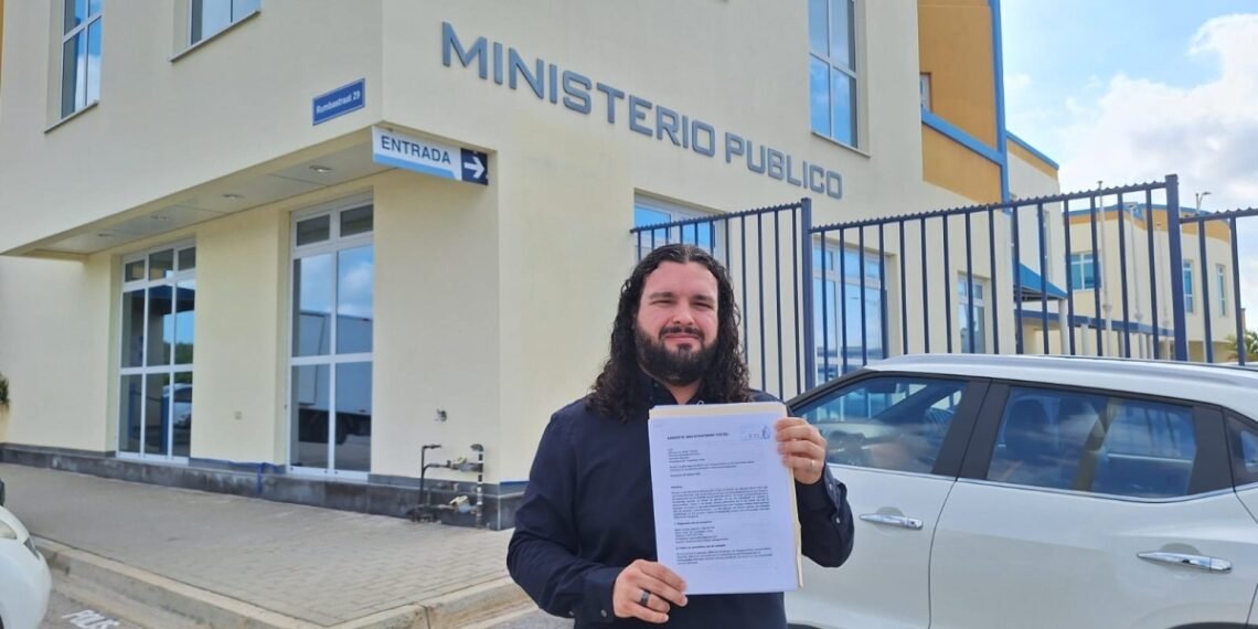 Jayburtt Dijkhoff Files Complaint Against Minister Wyatt-Ras with the Public Prosecutor’s Office