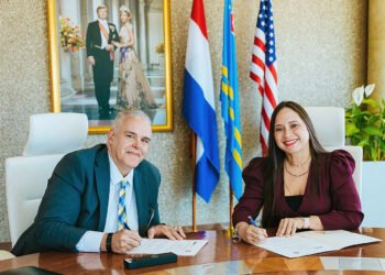 Minister Gerlien Croes Signs Collaboration Agreement with Monroe University in New York