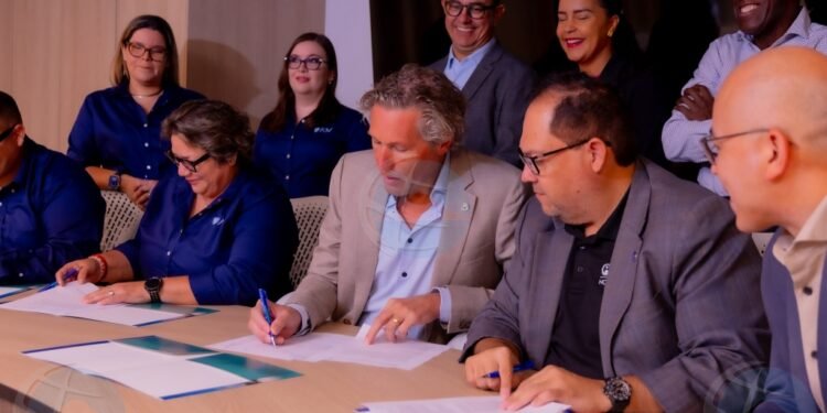 Horacio Oduber Hospital Signs New Collective Labor Agreement with ABV Union