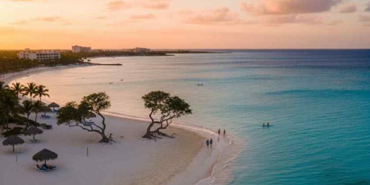 Aruba Hosts Travel Training Event in Bogotá to Boost Latin American Tourism