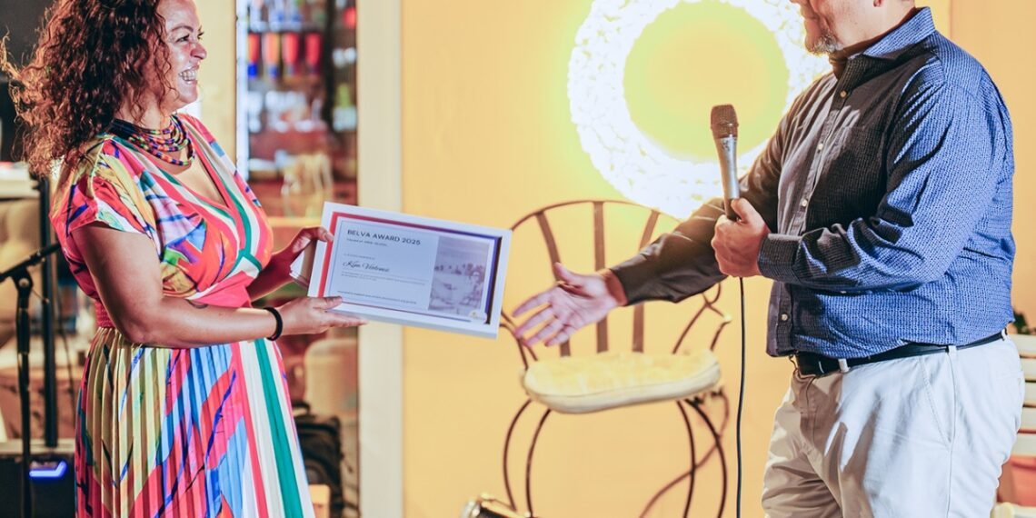 First ‘Belva Award’ Presented to Emerging Artist Kim Violenes in Aruba
