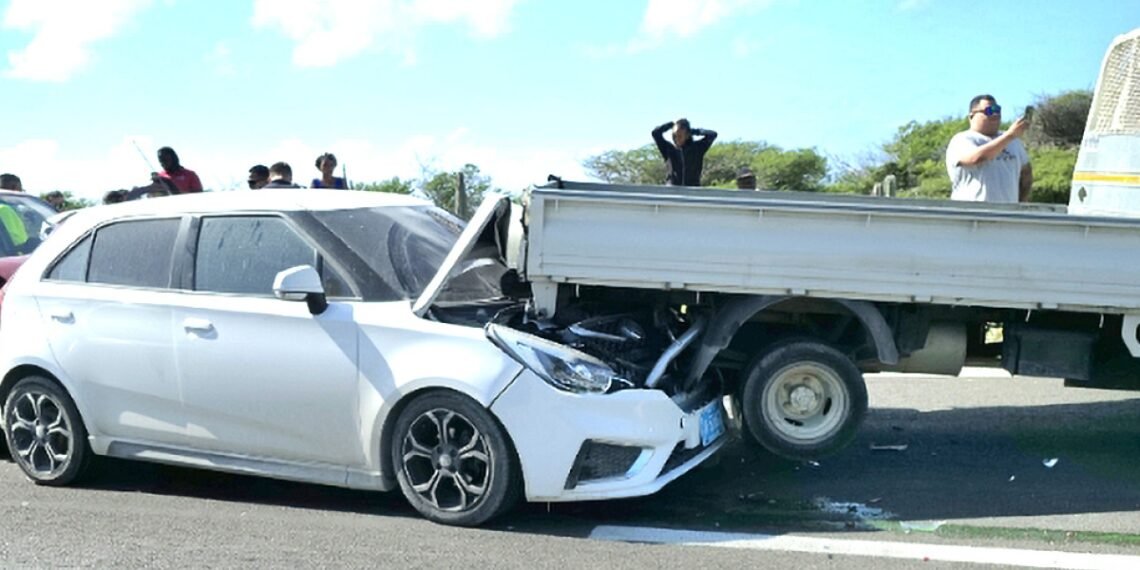 Significant Material Damage in Chain-Reaction Accident on Green Corridor