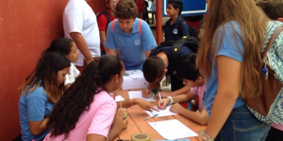 Colegio Arubano Social Foundation Provides Over 50,000 Florins in Support to Students and Parents